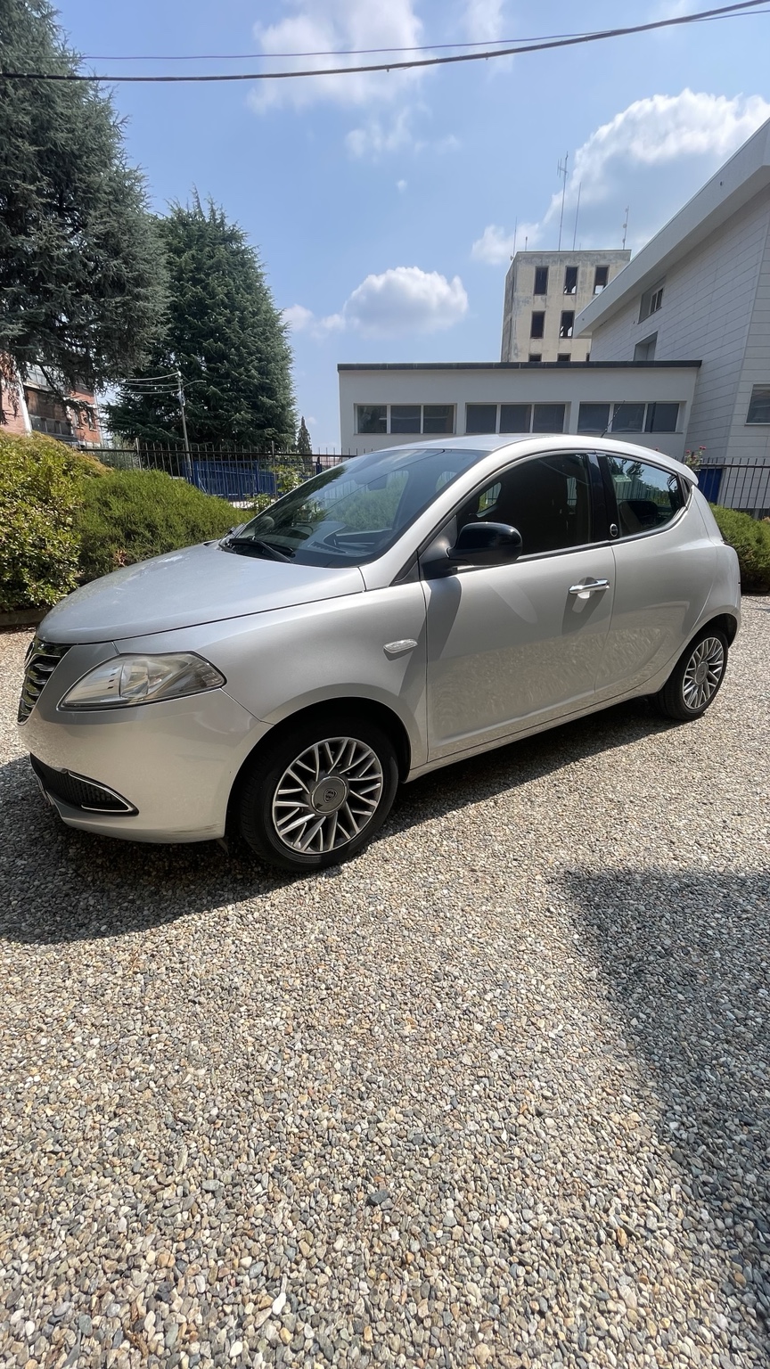 Lancia Ypsilon Ecochic