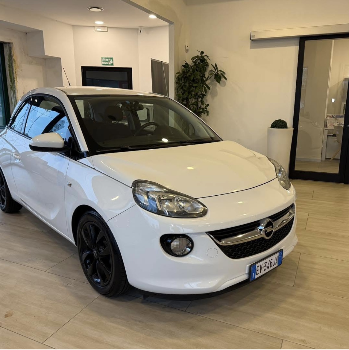 Opel Adam