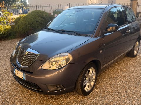 LANCIA YPSILON UNYCA