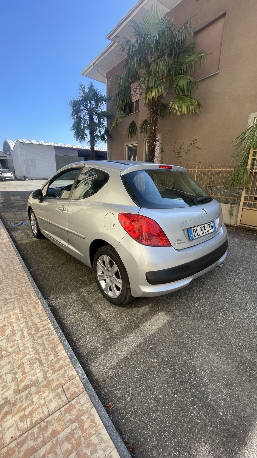 Peugeot 207